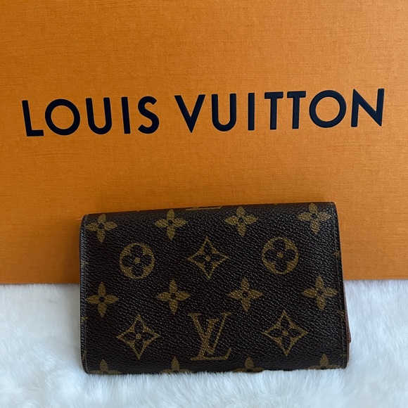 Authentic Louis Vuitton Bifold Tressor Compact Wallet - Picture 3 of 13